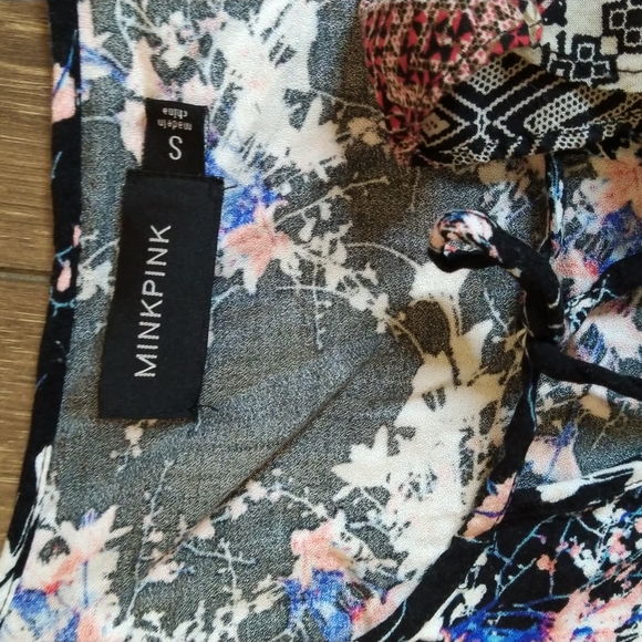 Bundle 4 dresses floral aztec designs XS S - Picture 6 of 9